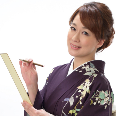 やすみりえ氏